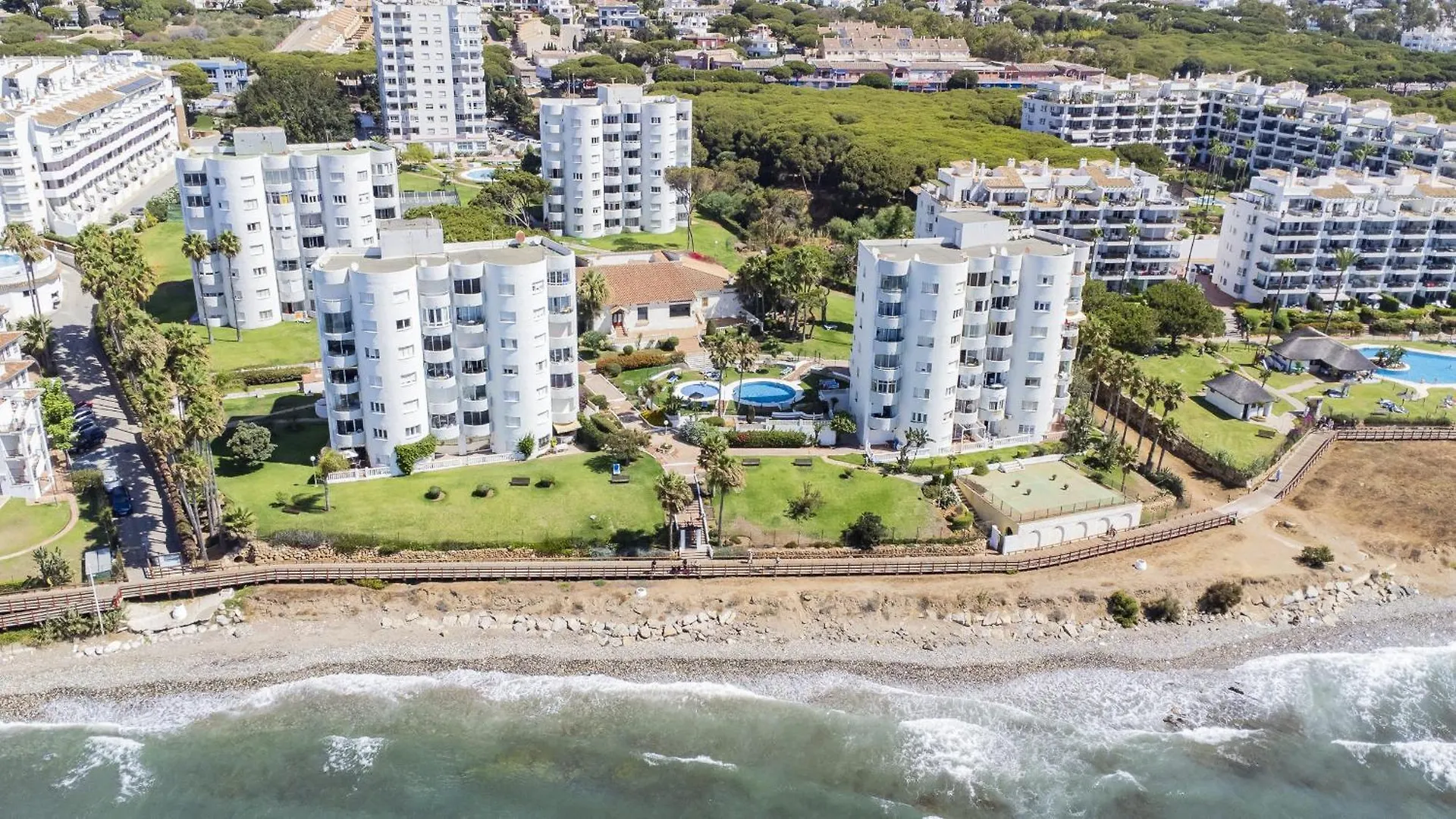 Apartamento Cubo'S La Bambera First Line Beach Sitio de Calahonda