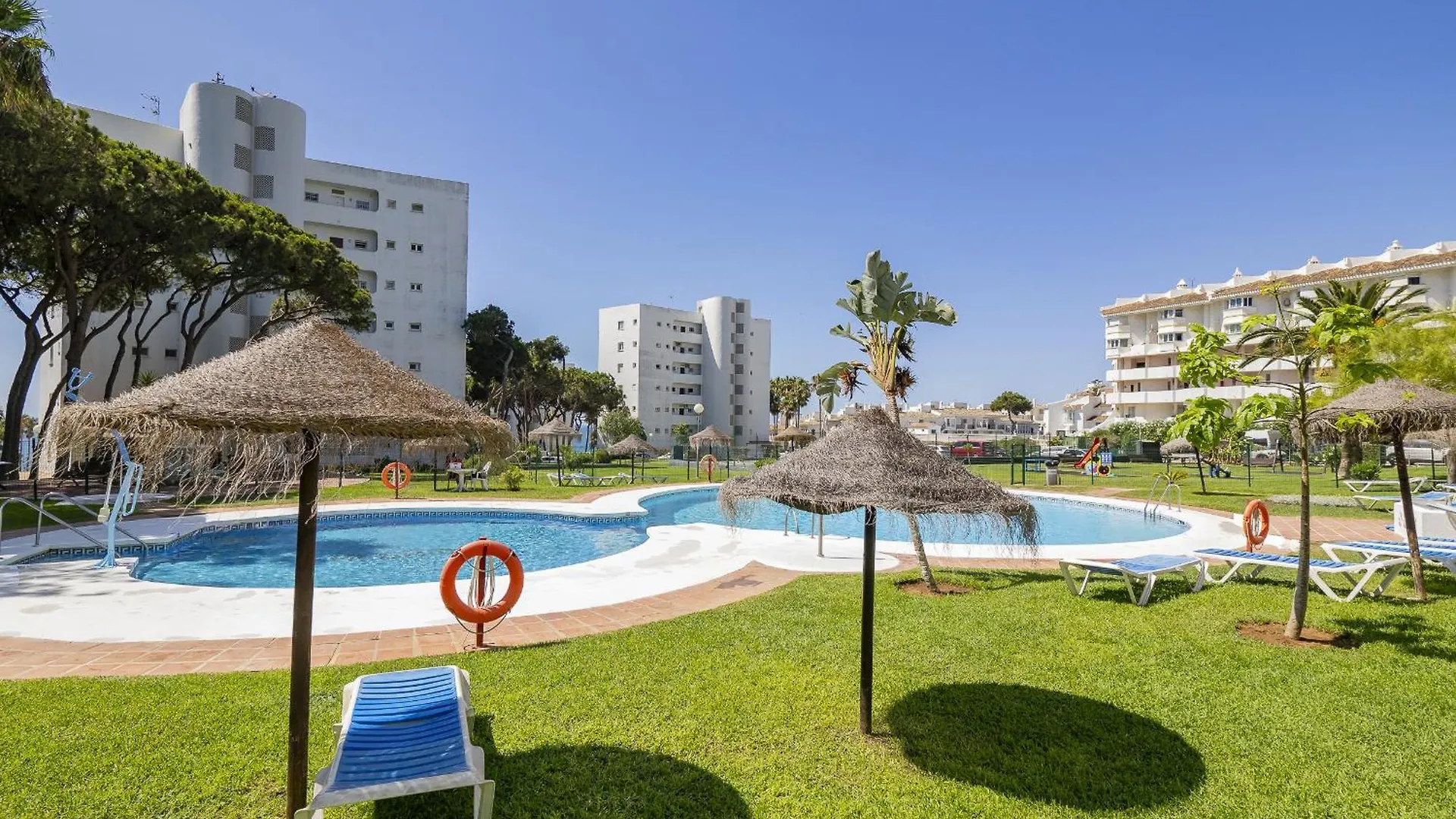 Cubo'S La Bambera First Line Beach Sitio de Calahonda Apartment